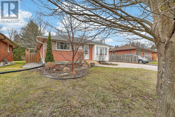 Photo de la propriété:  390 Argyle Street  ON N4S 2G6 