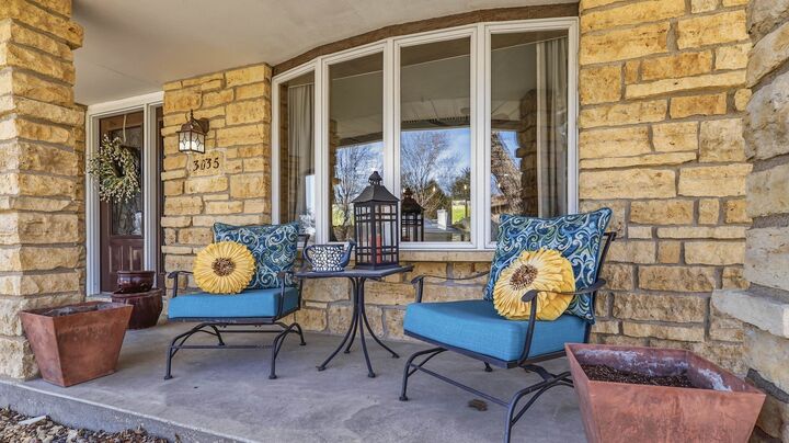 Property Photo:  3035 Olde Country Lane  IA 52001 