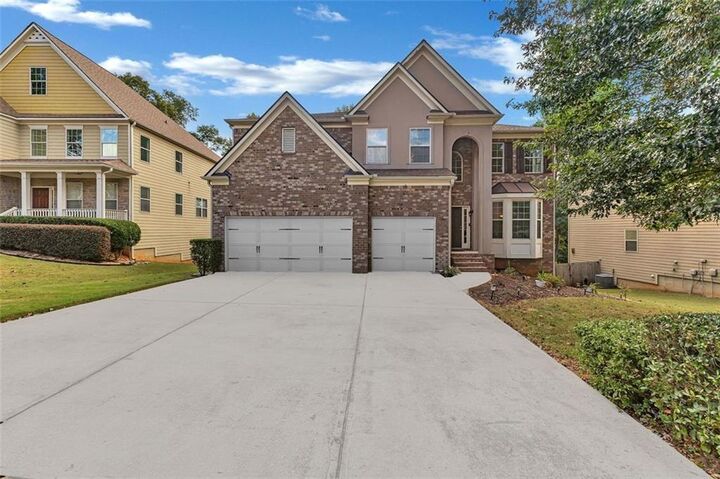 Property Photo:  1913 Avondale Court  GA 30248 