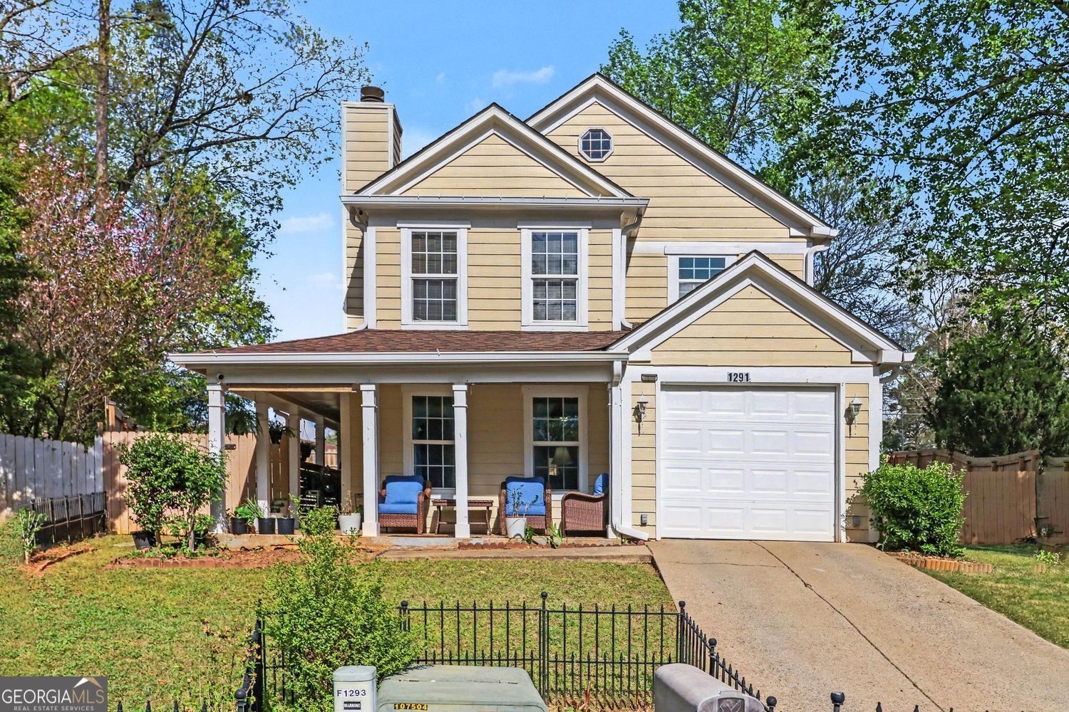 Property Photo: 1291 Old Countryside Circle E GA 30083