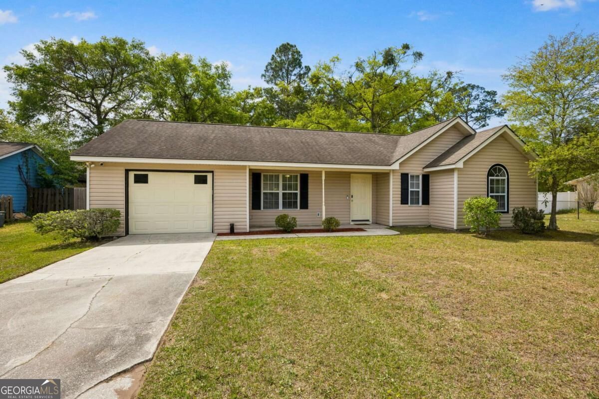 Property Photo:  302 Watts Street  GA 31558 