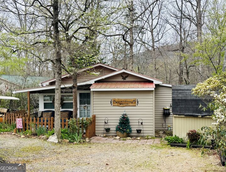 Property Photo:  1215 Mountain Shadows Drive  GA 30528 