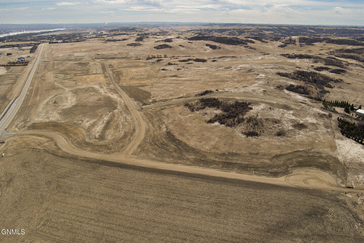 Property Photo:  3515 Rhone Drive  ND 58554 