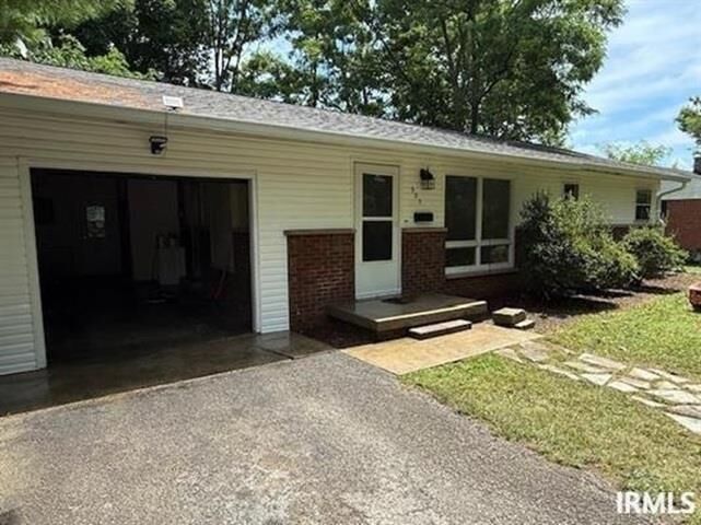 Property Photo:  905 S Eastside Drive  IN 47401 