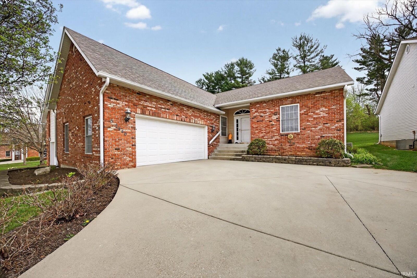 Property Photo:  2440 N Stonelake Circle 37  IN 47404-1503 
