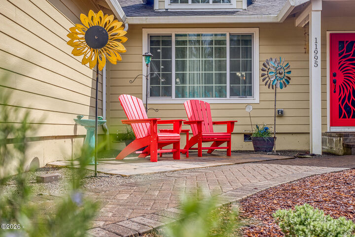 Property Photo:  11995 NW Thompson Street  OR 97376 