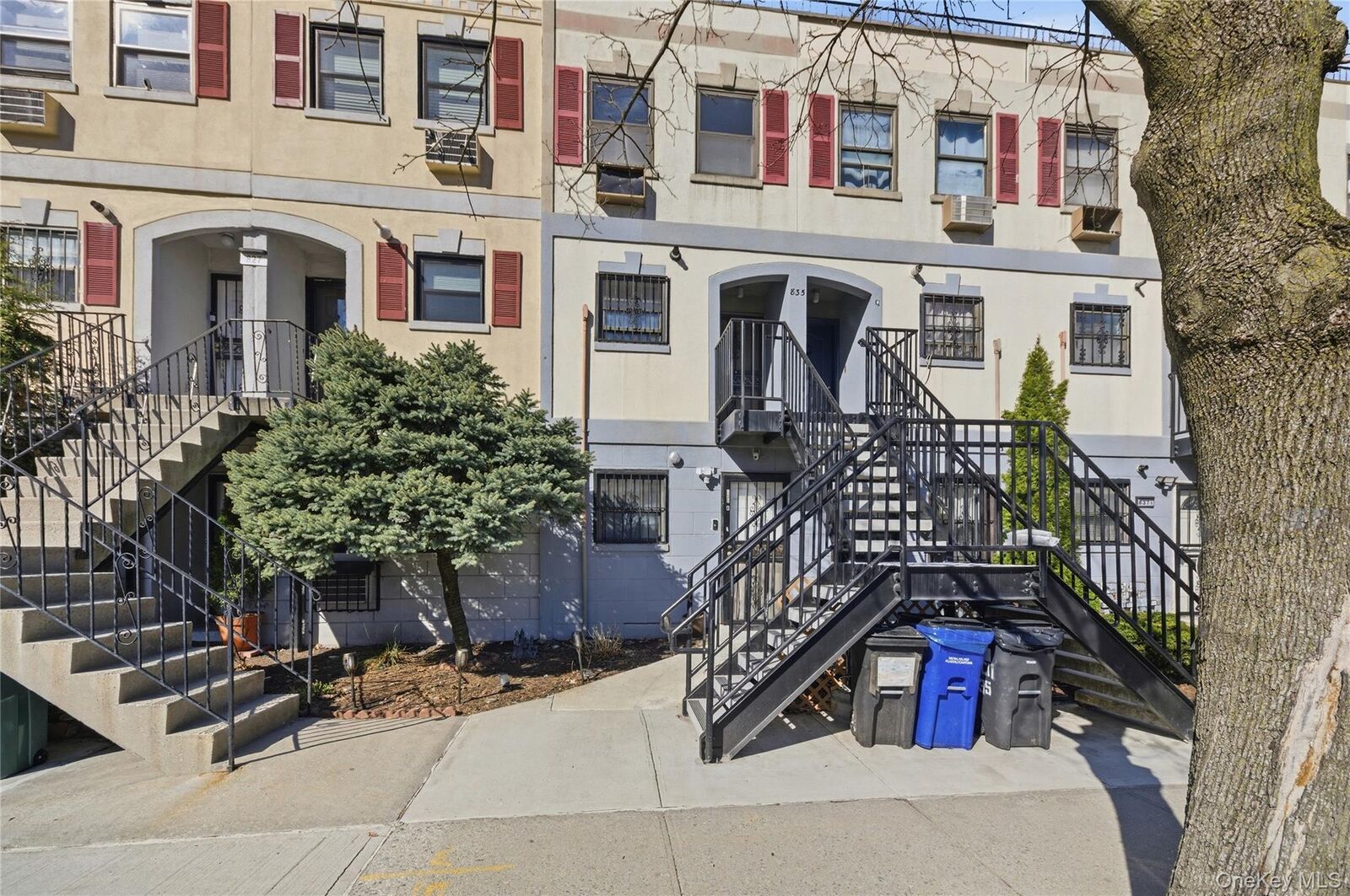 Property Photo:  835 Underhill Avenue 62B  NY 10473 