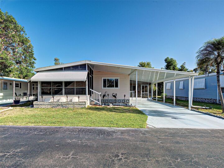 Property Photo:  166 Edgewood Drive  FL 34229 