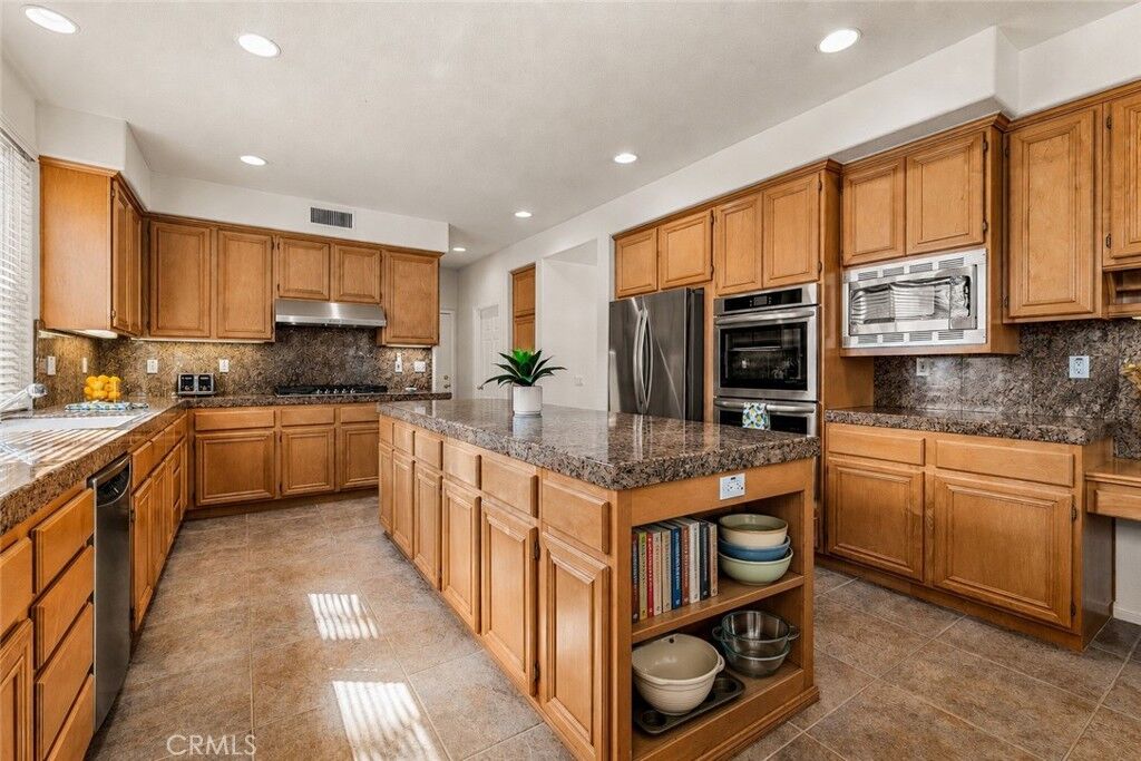 Property Photo:  3023 Limewood Court  CA 92835 