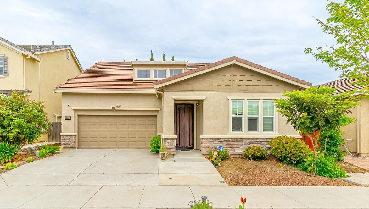 Property Photo:  3453 Bungalows Drive  CA 95376 