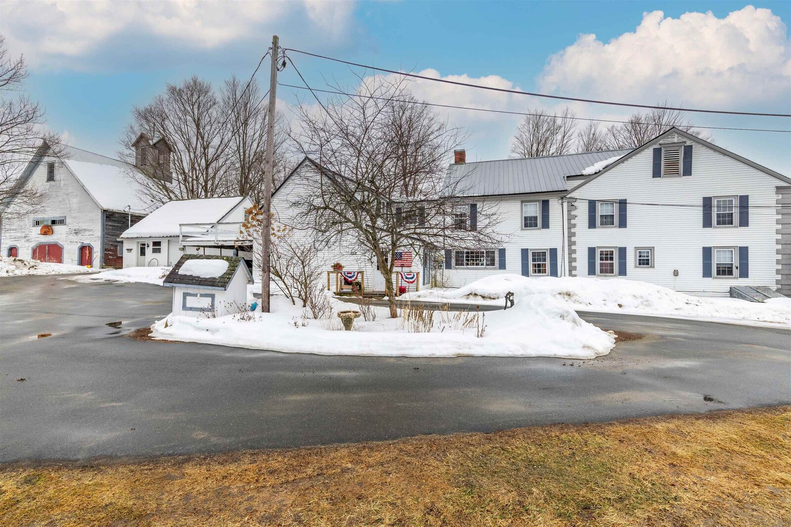 Property Photo:  412 Dartmouth College Highway  NH 03765 