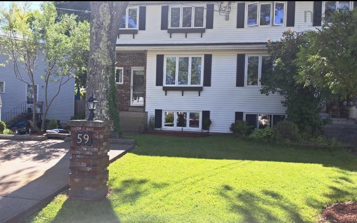 Property Photo: 59 Wynn Castle Drive NS B4E 2H3