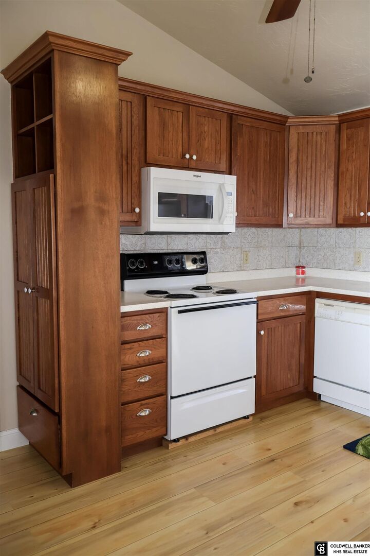 Property Photo:  102 NW 3rd Street  NE 69152 