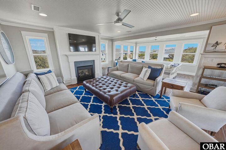 Property Photo:  12 Fourth Avenue  NC 27949 