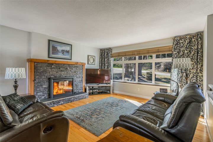 Photo de la propriété:  2418 Fairhall Road  BC V1W 2W2 