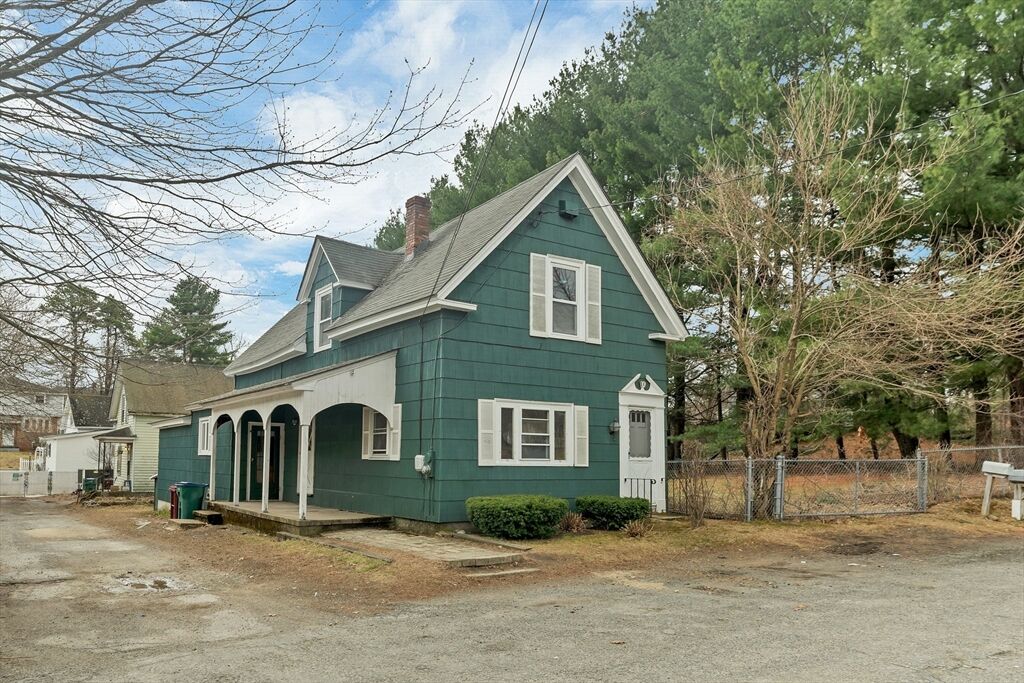 Property Photo:  100 West Meadow  MA 01854 