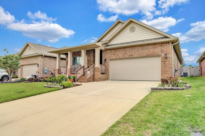 Property Photo:  5364 Red Shoulder Rd  FL 32571 