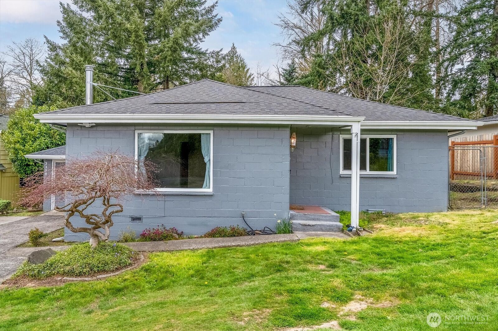 Property Photo:  3329  Virginia Way  WA 98632 