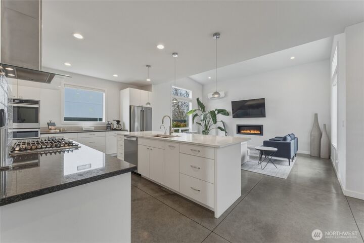 Property Photo:  2130  Paramount Street  WA 99362 