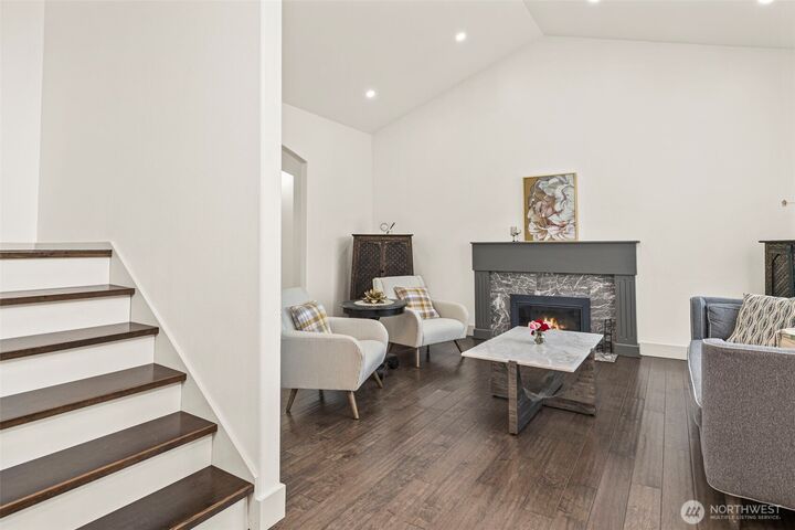 Property Photo:  409 SW 348th Court  WA 98023 