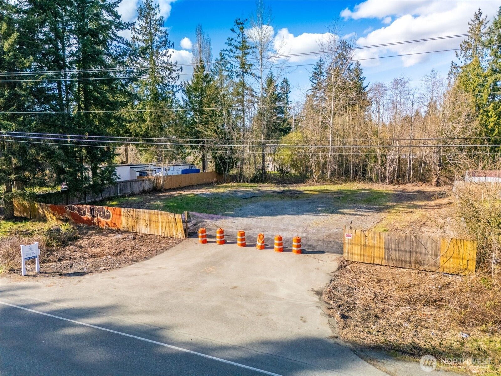 Property Photo: 1409 132nd Street SE WA 98208