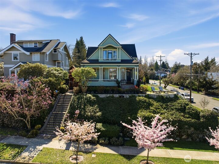 Property Photo:  522 N E Street  WA 98403 