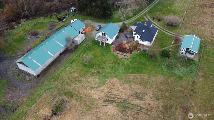 Property Photo: 22556 Franklin Road WA 98273