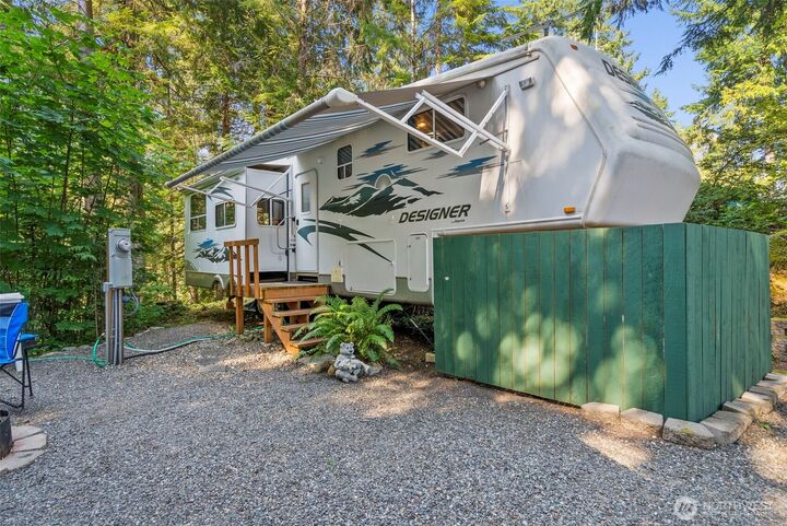 Property Photo:  560 N Beacon Point Loop N  WA 98555 