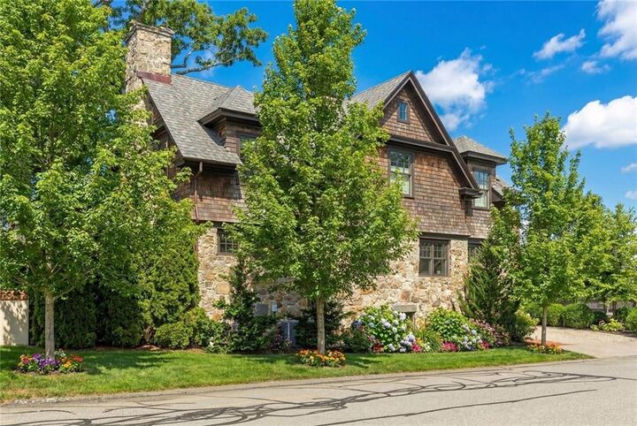 Property Photo:  29 Prairie Avenue  RI 02840 