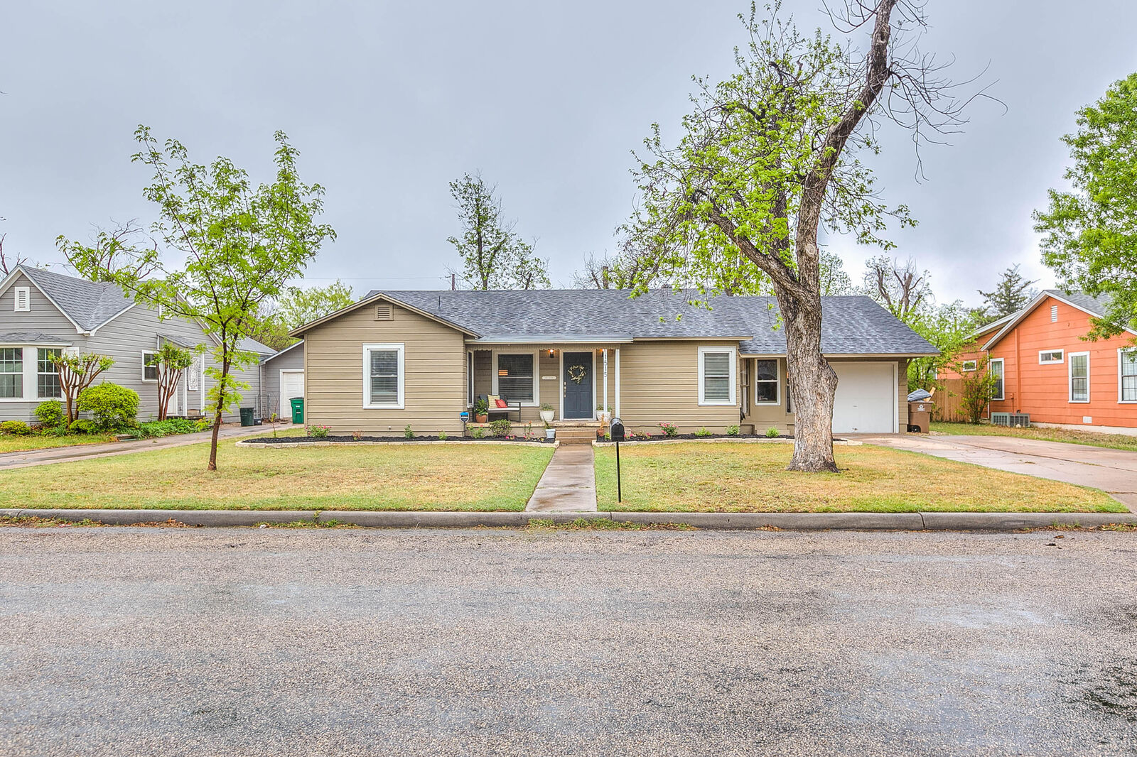 Property Photo:  1515 S Van Buren Street  TX 76901 
