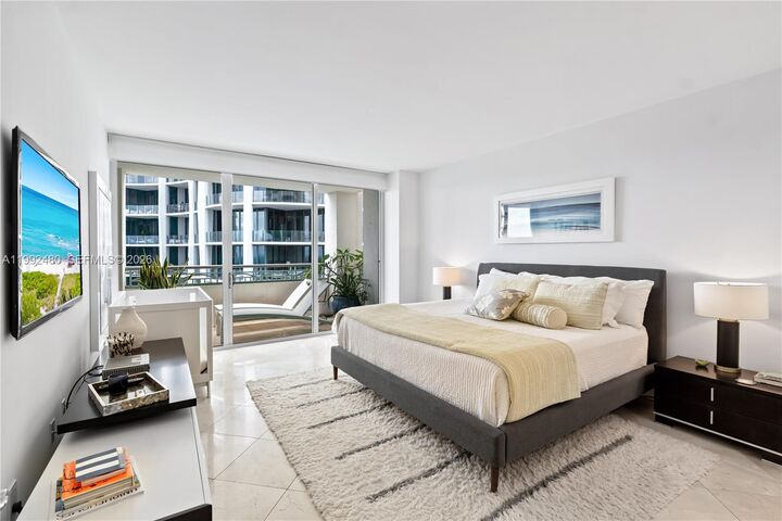 Property Photo:  3400 SW 27th Ave 1604  FL 33133 