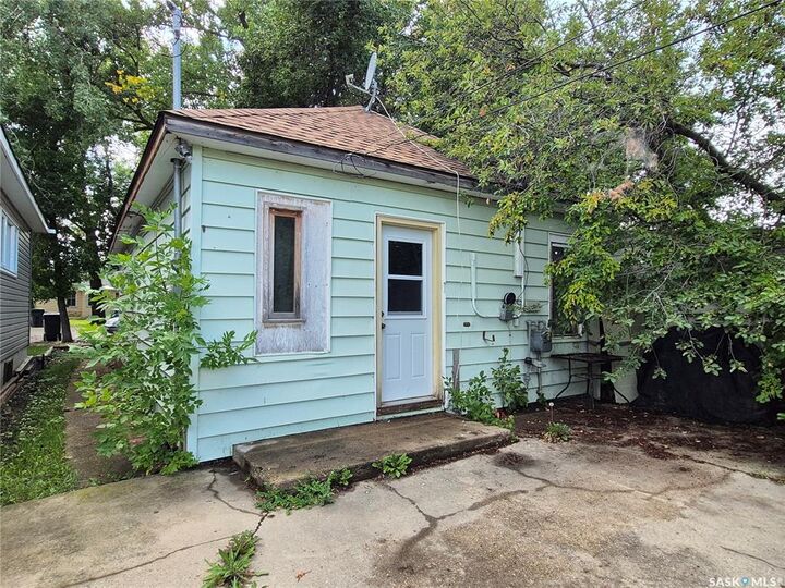 Property Photo:  517 Beckwell Avenue  SK S0C 2G0 