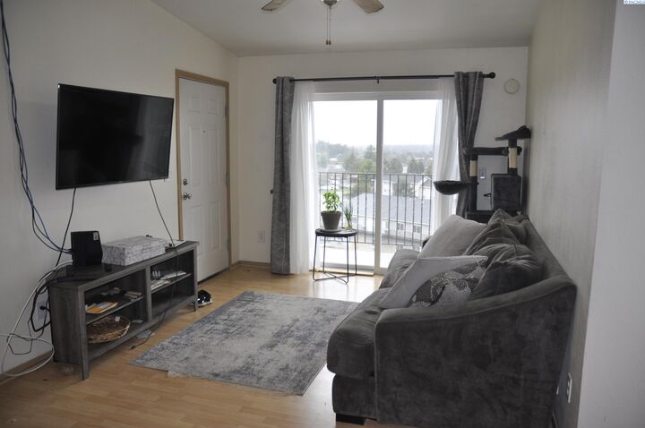 Property Photo: 1645 NE Merman Dr. #B-301 WA 99163