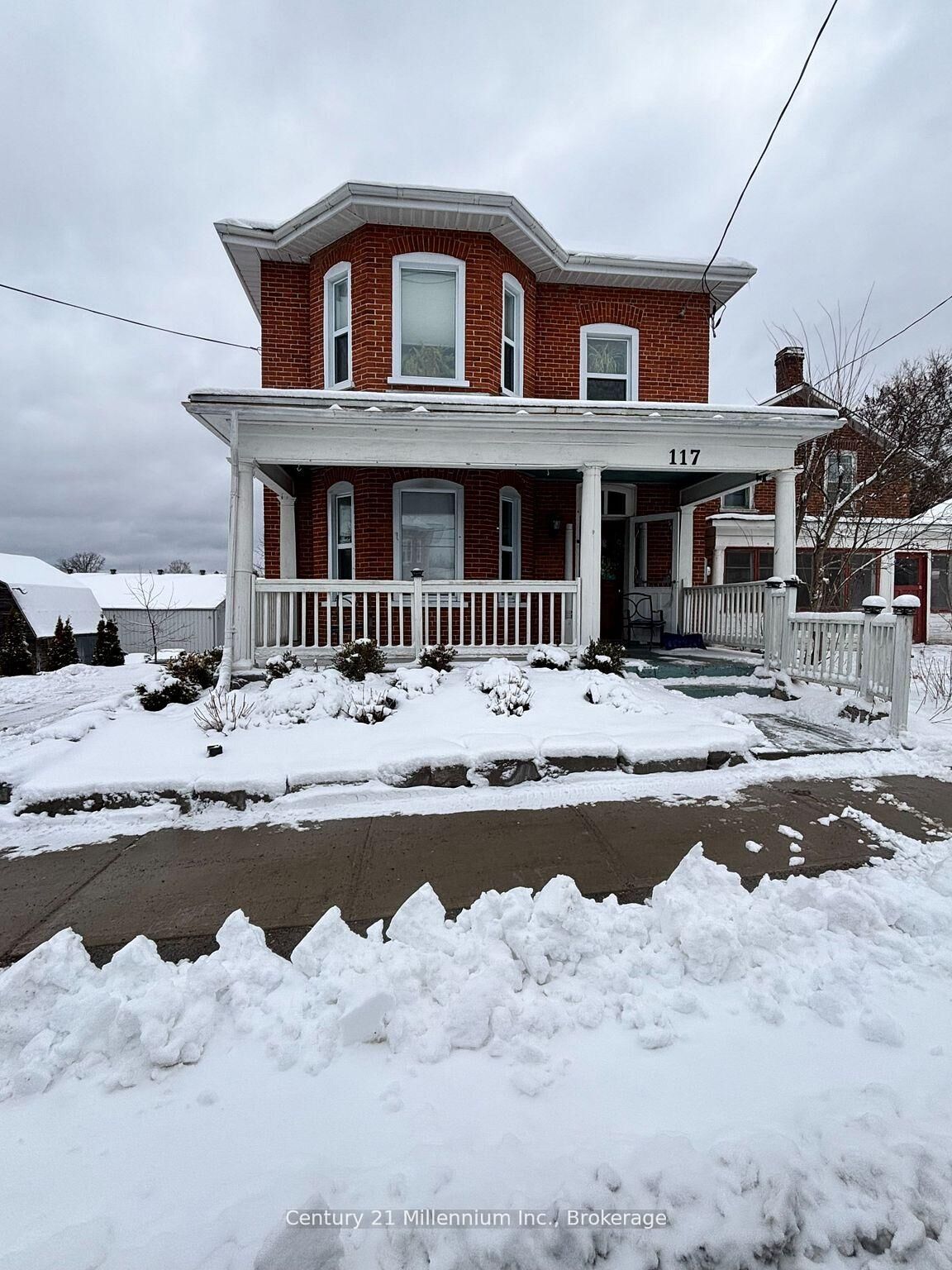 Property Photo:  117 Durham Street S  ON K0K 2K0 