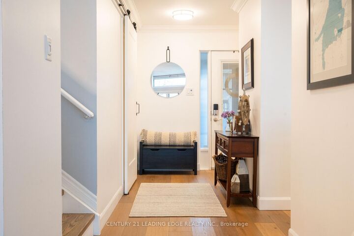 Photo de la propriété: 9 Davy Point Circle 9 ON L4P 3H2