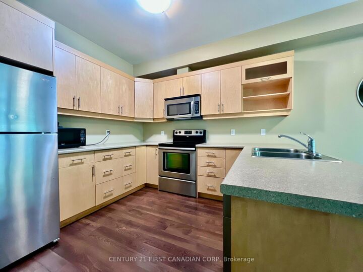 Property Photo: 112 North Centre Road 45 ON N5X 0G9