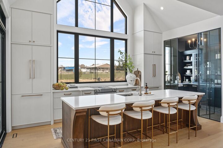 Photo de la propriété: Lot 32 Upper West Avenue ON N6K 0J2