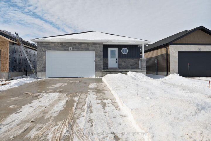 Photo de la propriété: 29 Sheldabren Street ON N0M 1A0