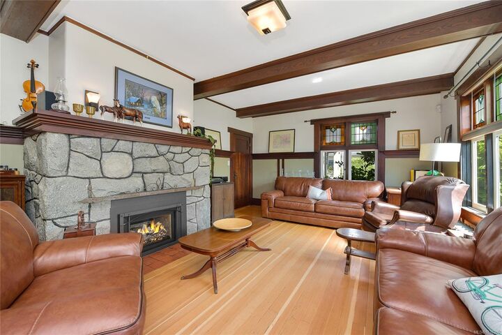 Property Photo: 566 Gorge Rd W BC V9A 1N4