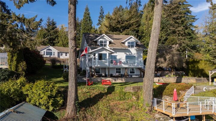 Property Photo:  319 Chemainus Rd  BC V9G 1X9 