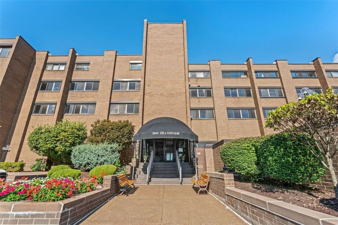Property Photo:  1000 Grandview Ave 405  PA 15211 