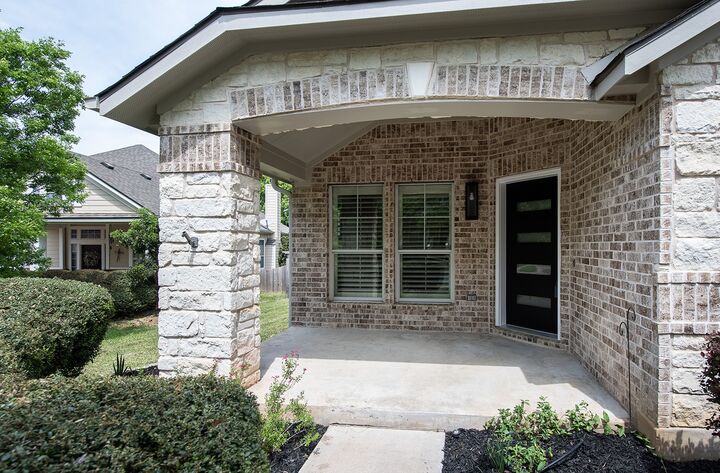 Property Photo:  118 Chestnut Court  TX 78633 