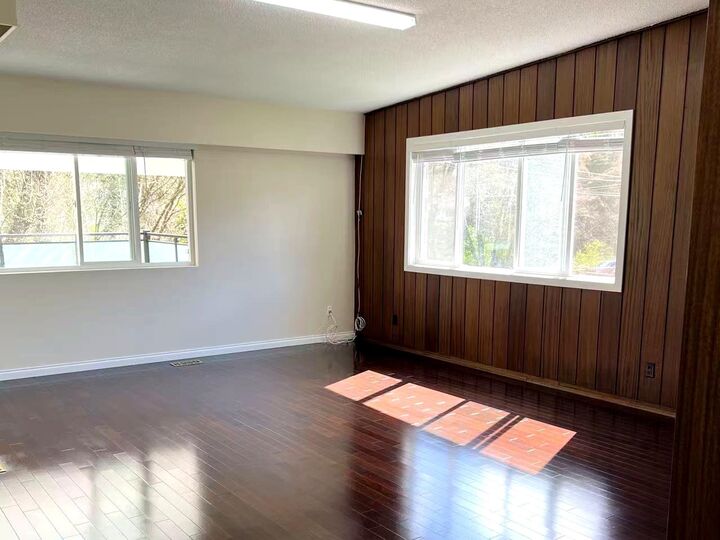 Property Photo: 4383 Pinewood Crescent BC V5G 2J7