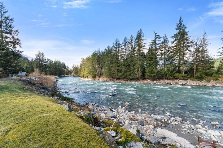 Property Photo: 30 Robertson Crescent BC V0X 1L4