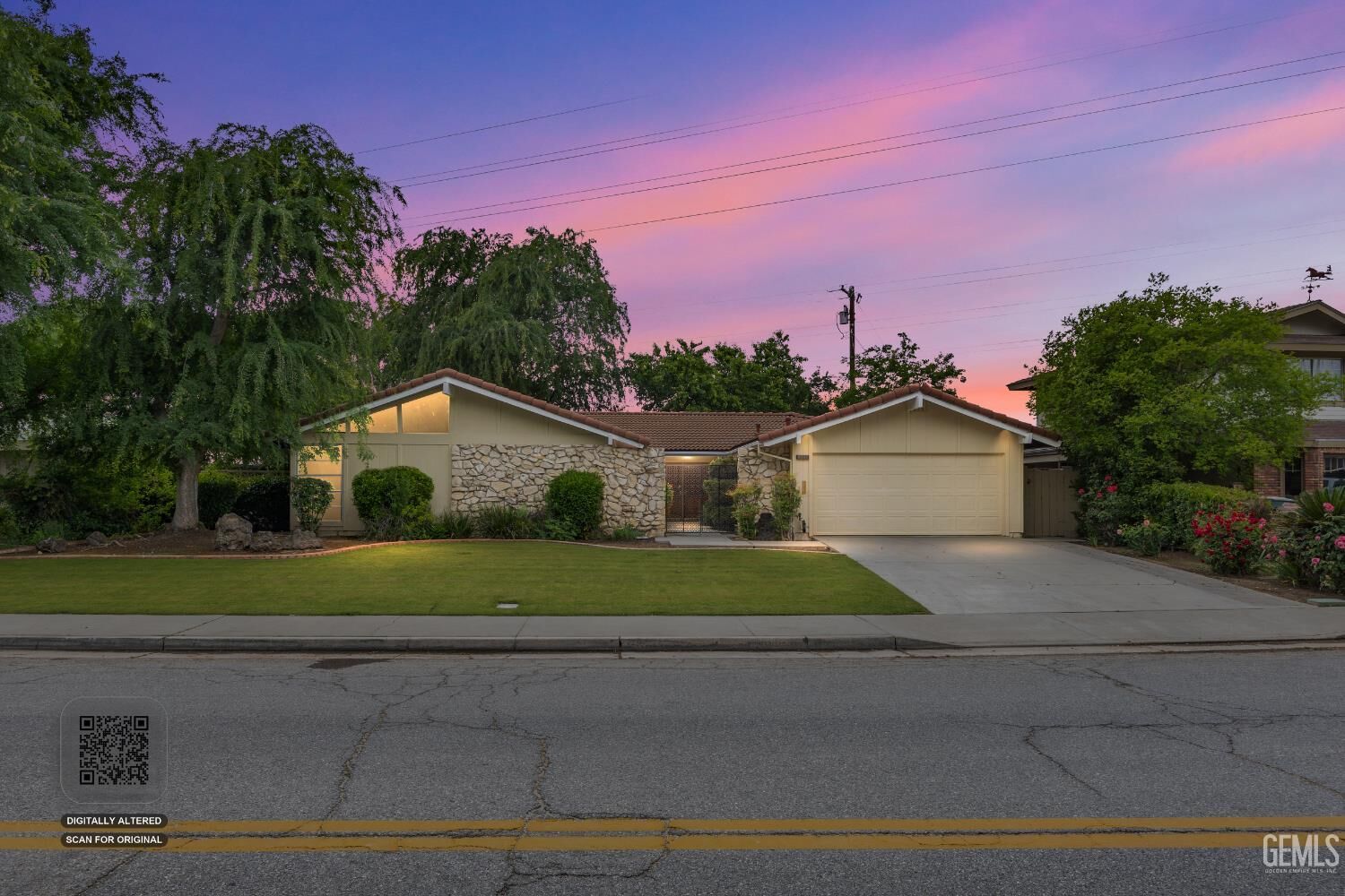 Property Photo: 2813 Elm Street CA 93301