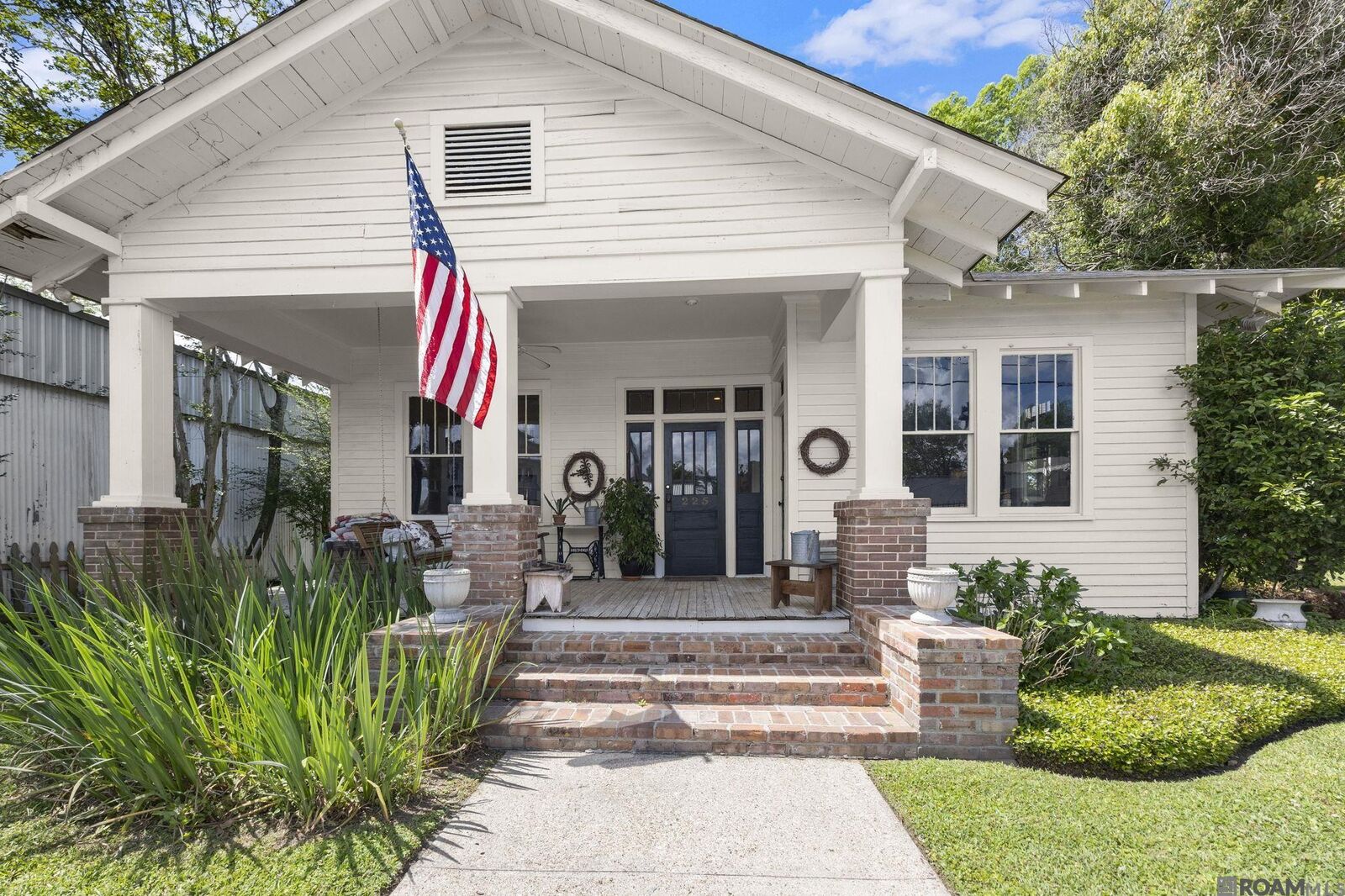 Property Photo: 225 N Range Ave LA 70726