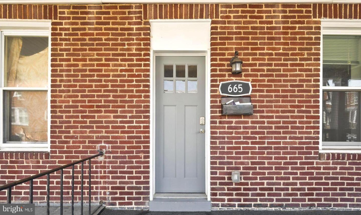 Property Photo:  665 Dumbarton Avenue  MD 21218 