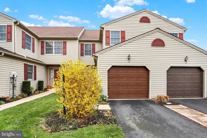 Property Photo: 40 Alfred Drive 24 PA 17339