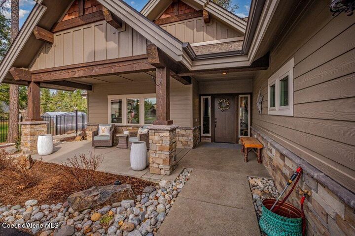 Property Photo:  11674 N Arnicas Ct  ID 83835 