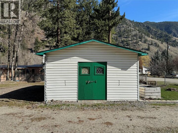 Property Photo: 1483 Main Street BC V0X 1N6